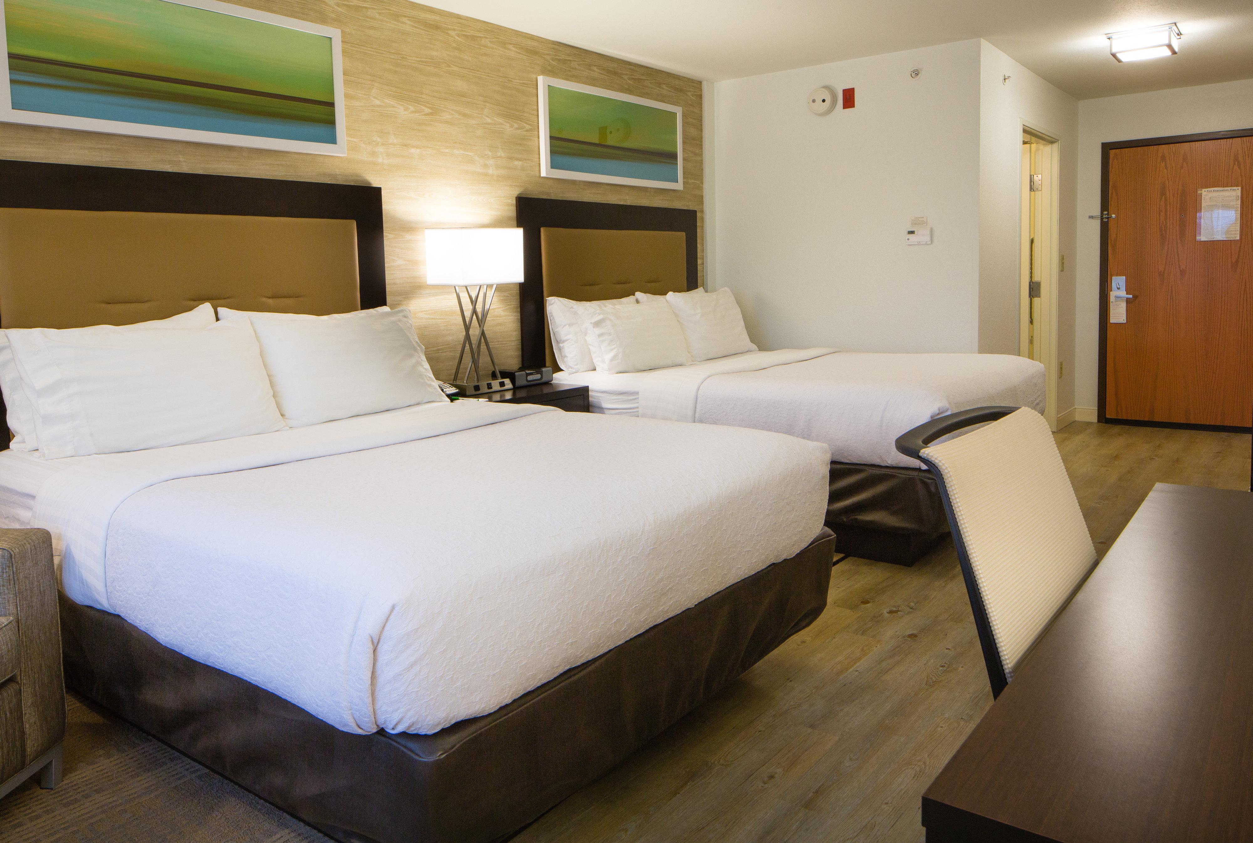Holiday Inn Hotel & Suites Bloomington Airport By Ihg Exterior photo
